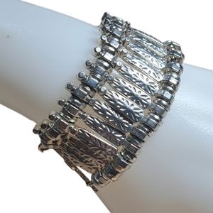 Vintage‎ Women's Silver Tone Cleopatra Bracelet 8 inches